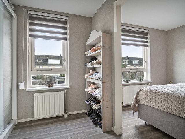Lestevenonstraat 4, Strijen