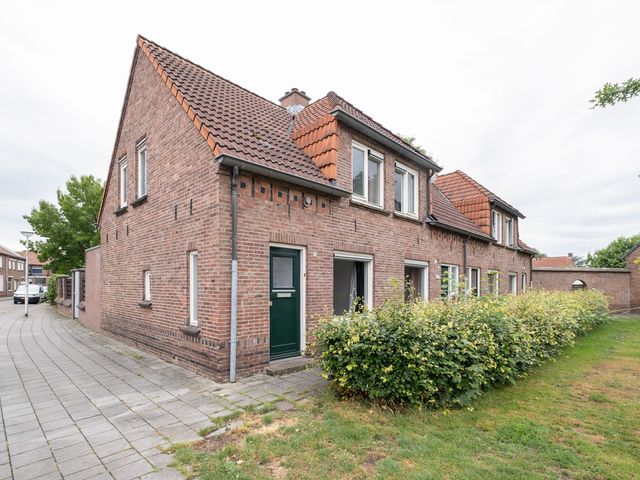 Violierstraat 122, Almelo