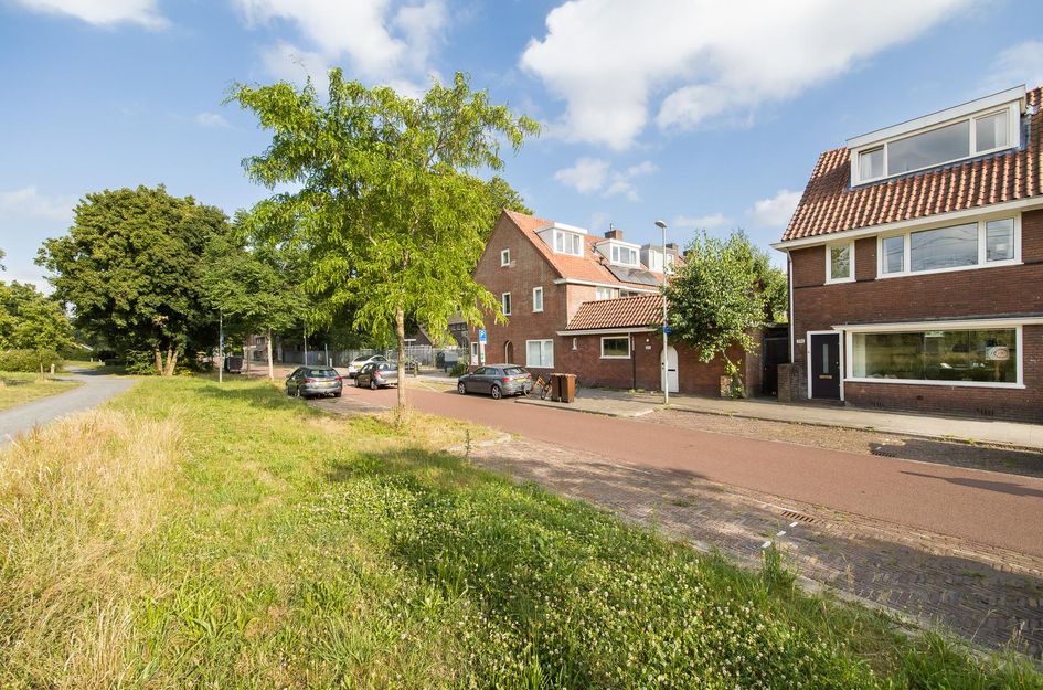 Cremerstraat 396