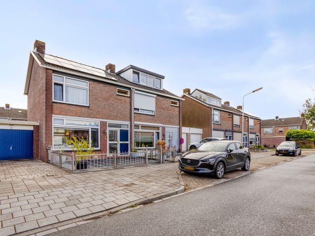 Rossinistraat 30, Terneuzen