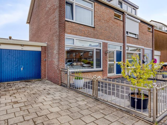 Rossinistraat 30, Terneuzen