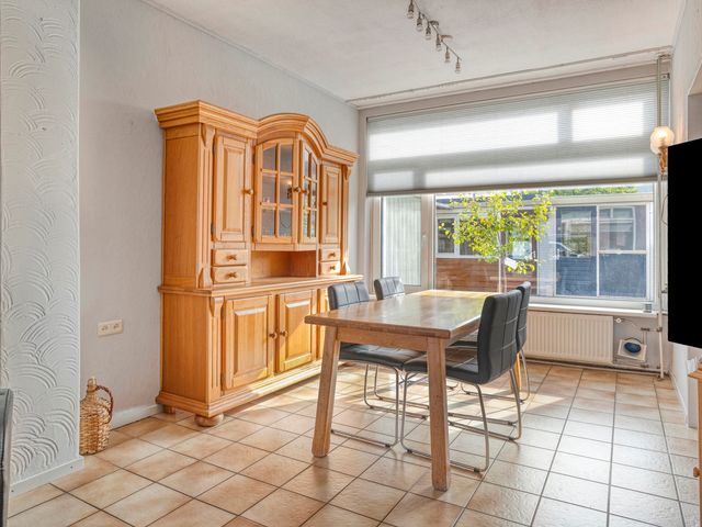 Rossinistraat 30, Terneuzen