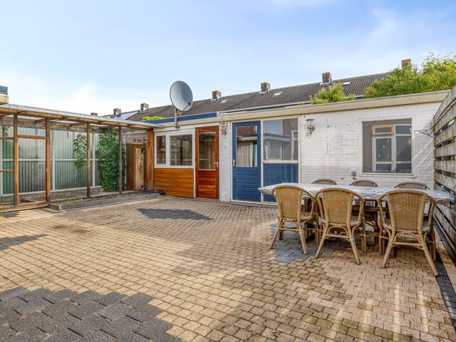 Rossinistraat 30, Terneuzen
