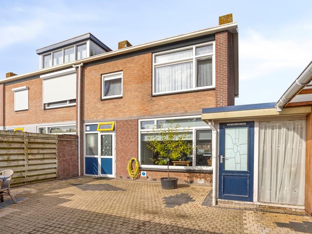 Rossinistraat 30, Terneuzen