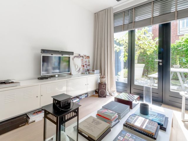 Papentorenvest 10B, Haarlem