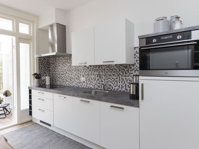 Paramaribostraat 104, Amsterdam