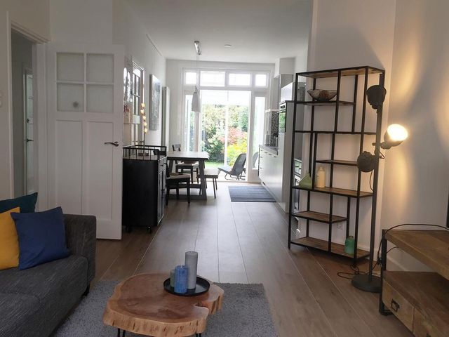 Paramaribostraat 104, Amsterdam