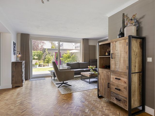 Mosselhoekplein 20, Tilburg