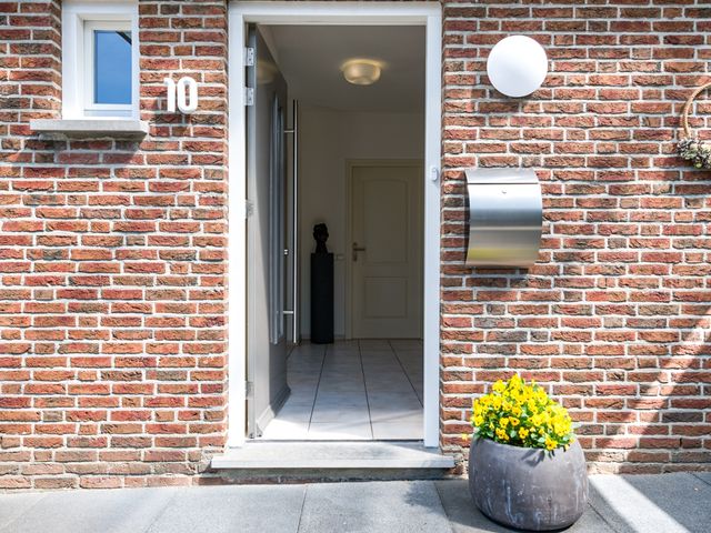 Pastoor Albertsstraat 10, Puth