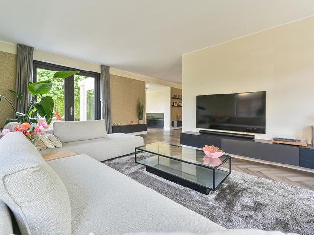Meerval 4, Hoogeveen
