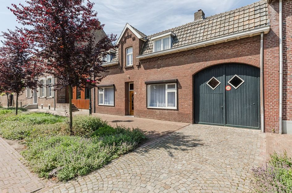 Singelstraat West 13