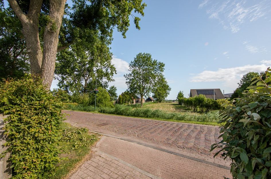 Dorpsweg 27