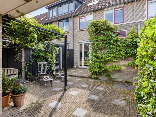 Boezem 5, Giessenburg