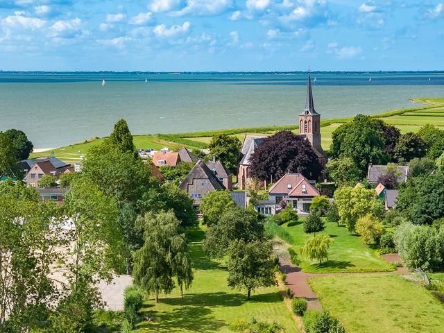 Dorpsweg 107, Schellinkhout
