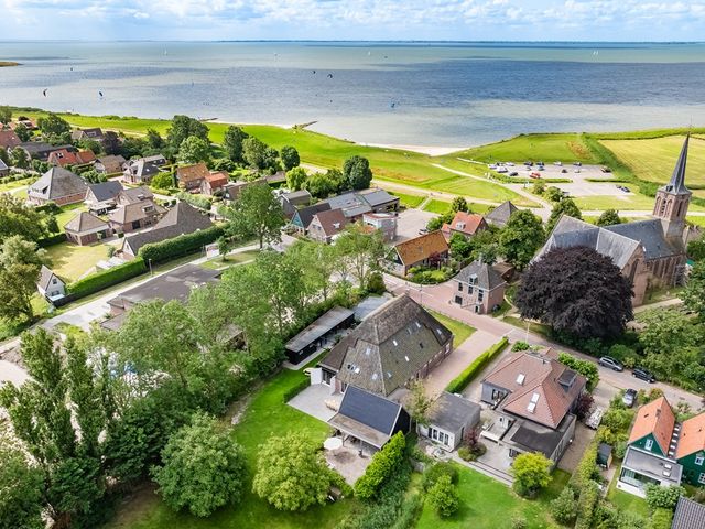 Dorpsweg 107, Schellinkhout