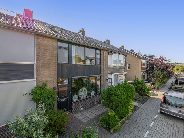 Anna Paulownastraat 17, Waddinxveen