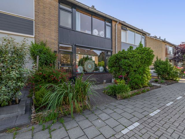 Anna Paulownastraat 17, Waddinxveen