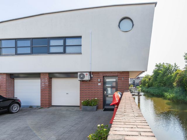 Schoorsteen 22, Aalsmeer