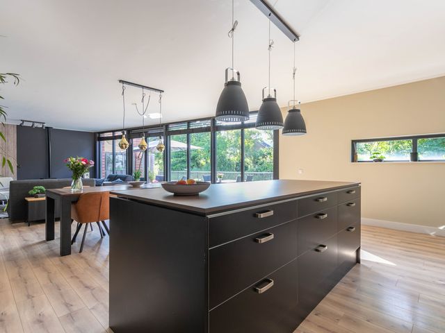Schoorsteen 22, Aalsmeer