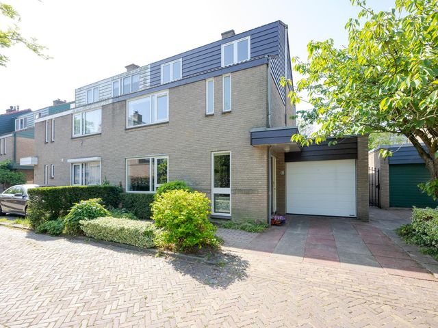 Ter Wadding 14, Voorschoten