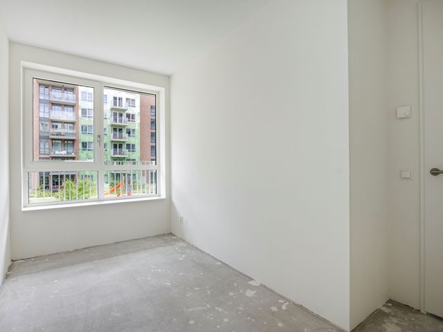 Perzikweg 36, Leiden