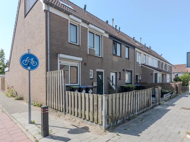 Buntgras 101, Spijkenisse