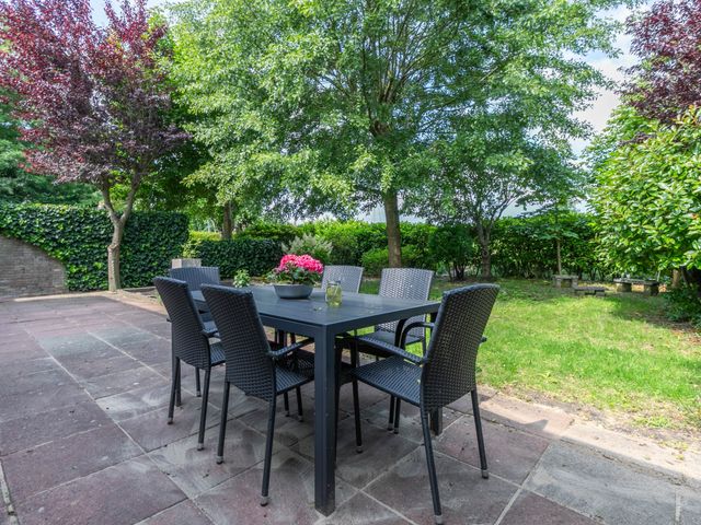 Watertuin 53, Warmond