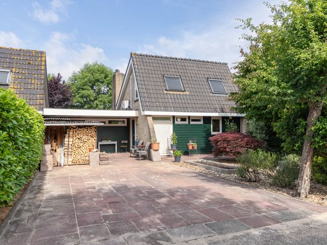 Watertuin 53, Warmond