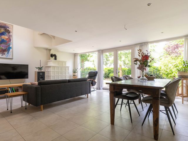 Watertuin 53, Warmond