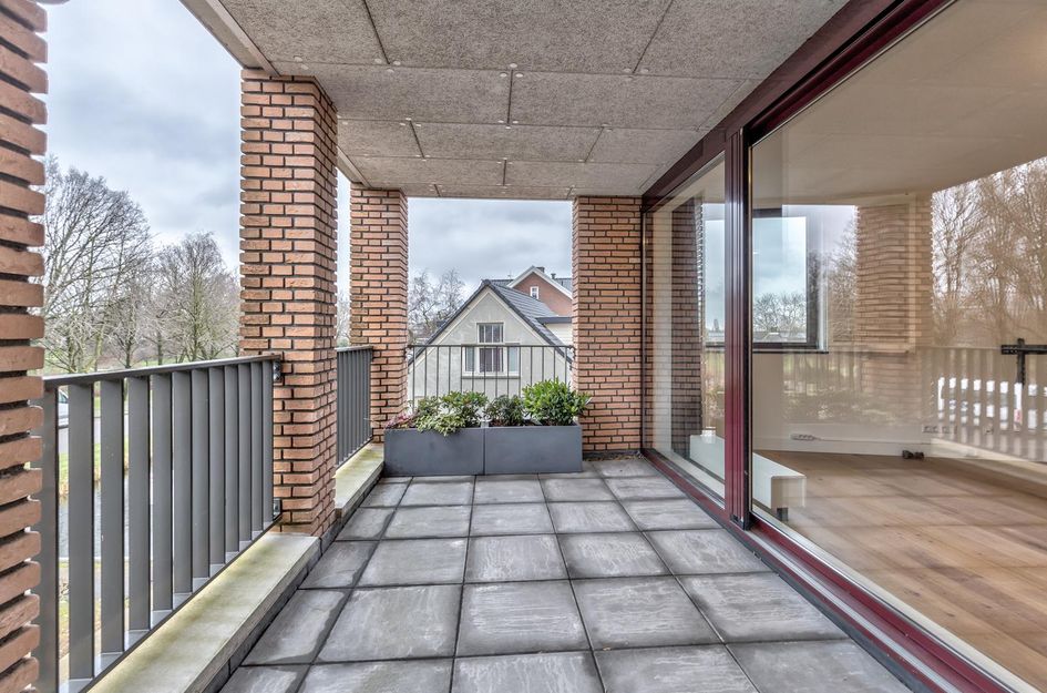 Burgemeester van Oostenweg 1l