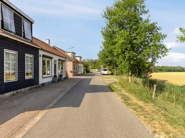 Boomdijk 9, Wolphaartsdijk