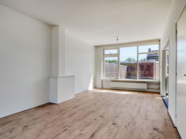 Crocusstraat 22, Hoek