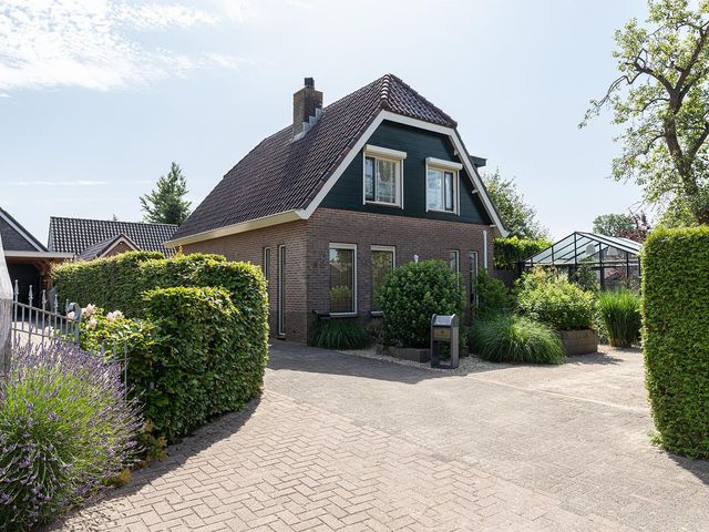 Akkerstraat 18, Hardinxveld-Giessendam
