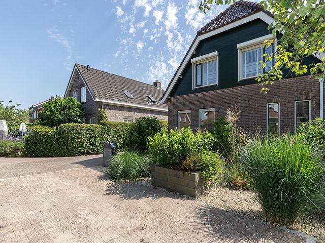 Akkerstraat 18, Hardinxveld-Giessendam