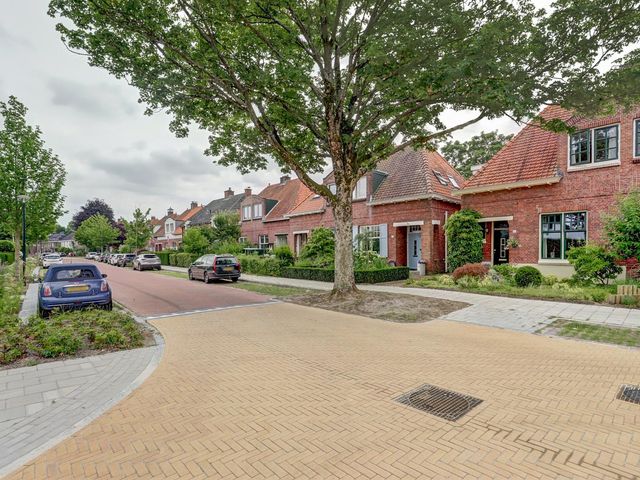 Minister Loudonlaan 53, Enschede