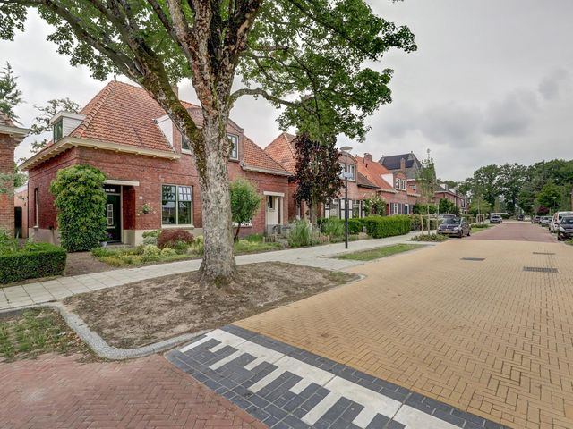 Minister Loudonlaan 53, Enschede