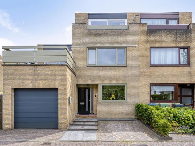 Klaproos 32, Leiden