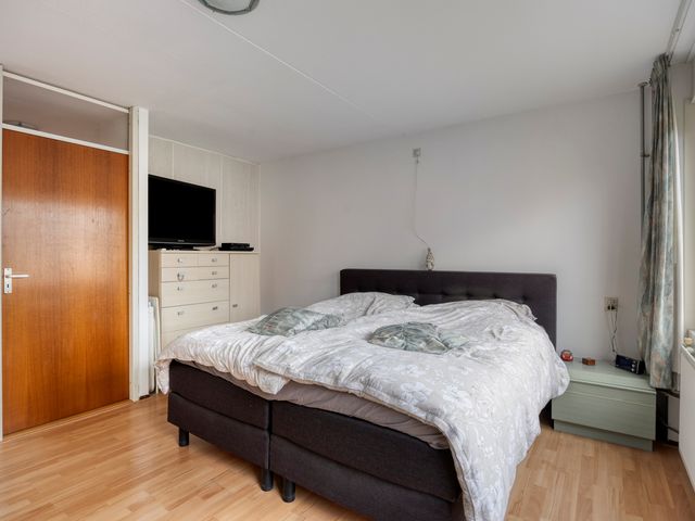 Doorzwin 1150, Julianadorp
