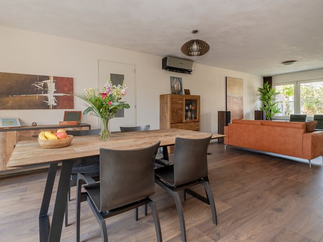 Meester Delhoofenstraat 21, Heel