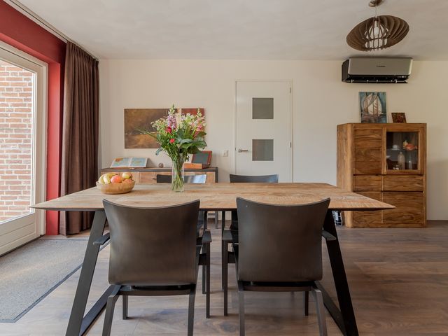 Meester Delhoofenstraat 21, Heel