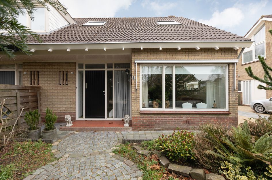 De Terpen 9