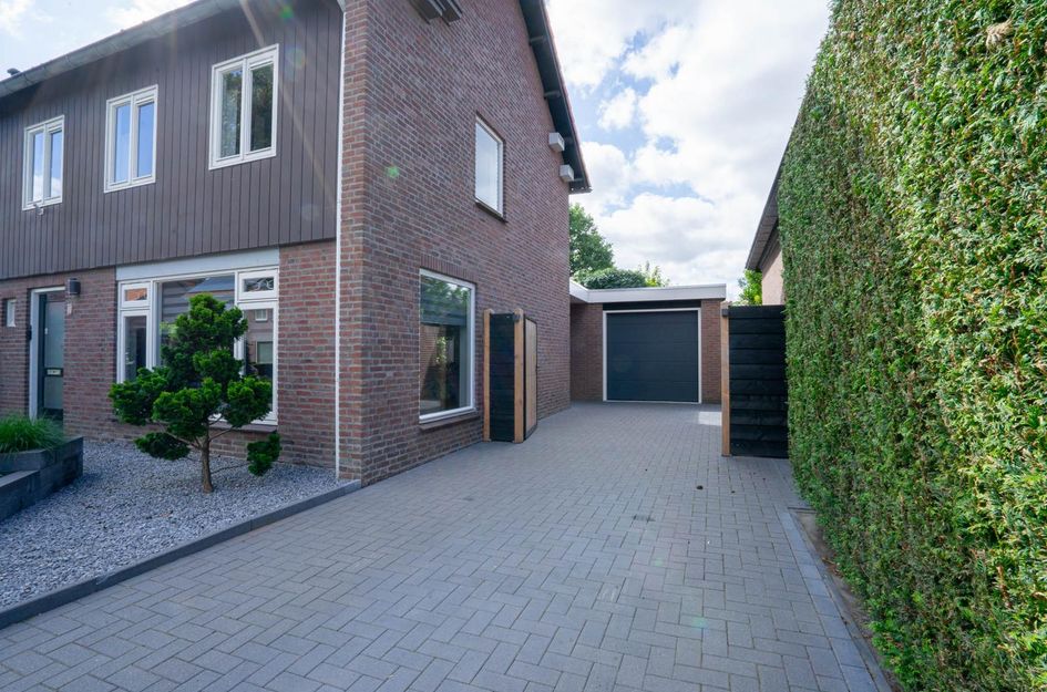 Emmastraat 2