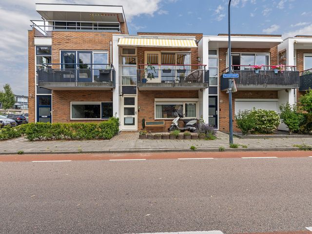 Pissarrohof 2, Hoorn