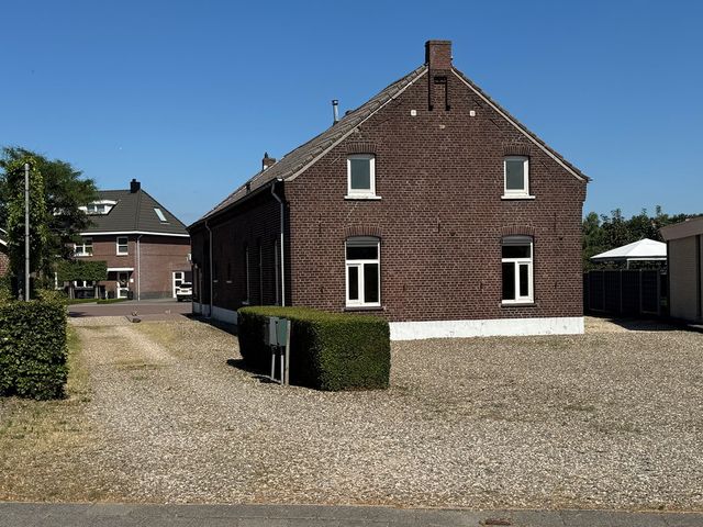 Dorpsstraat 47, Roermond
