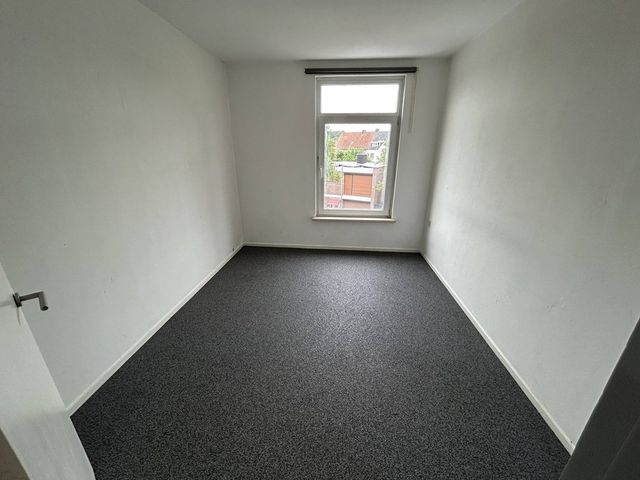 Mgr. Feronstraat 10, Heerlen