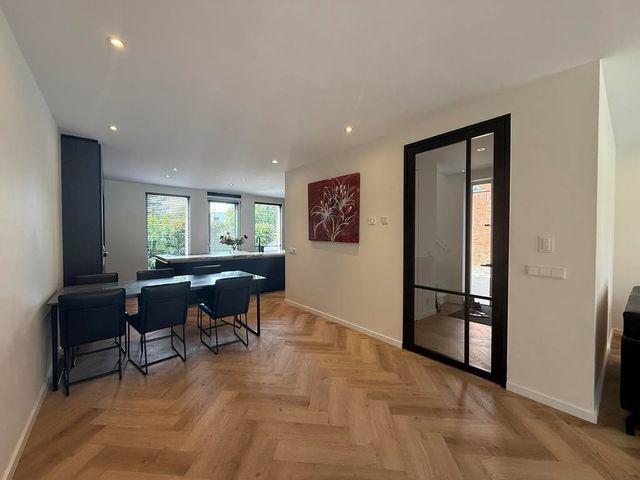 Korianderlaan 98, Amstelveen