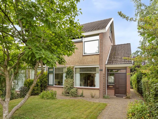 Hertogshoef 242, Raamsdonksveer