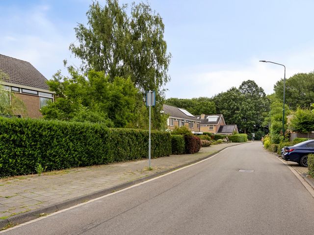 Hertogshoef 242, Raamsdonksveer