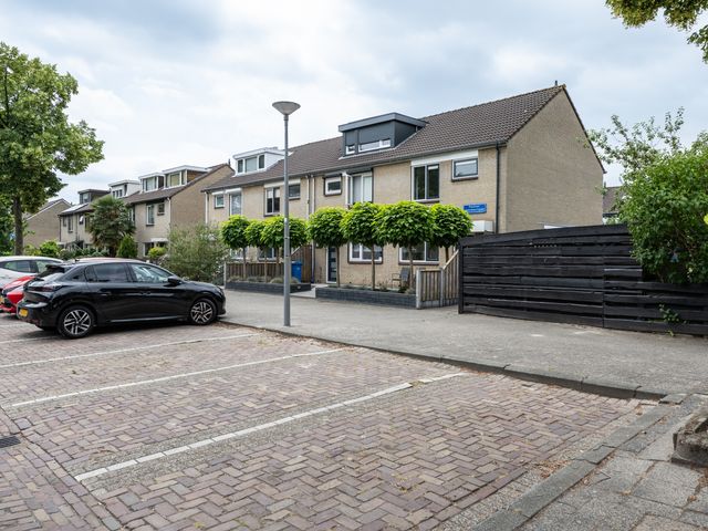 Pastoor Apeldoornpad 2, Hoogvliet Rotterdam