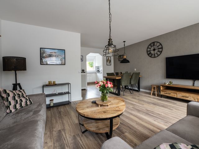 Pastoor Apeldoornpad 2, Hoogvliet Rotterdam